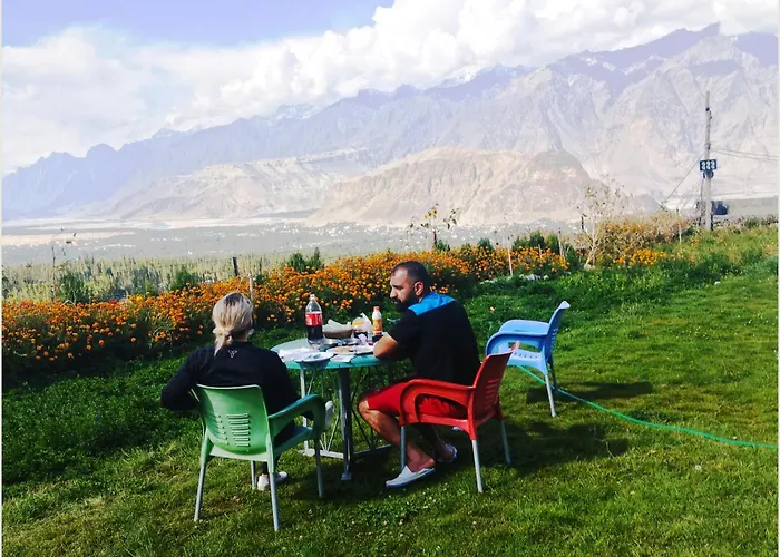Hotel Mountain Lodge Skardu